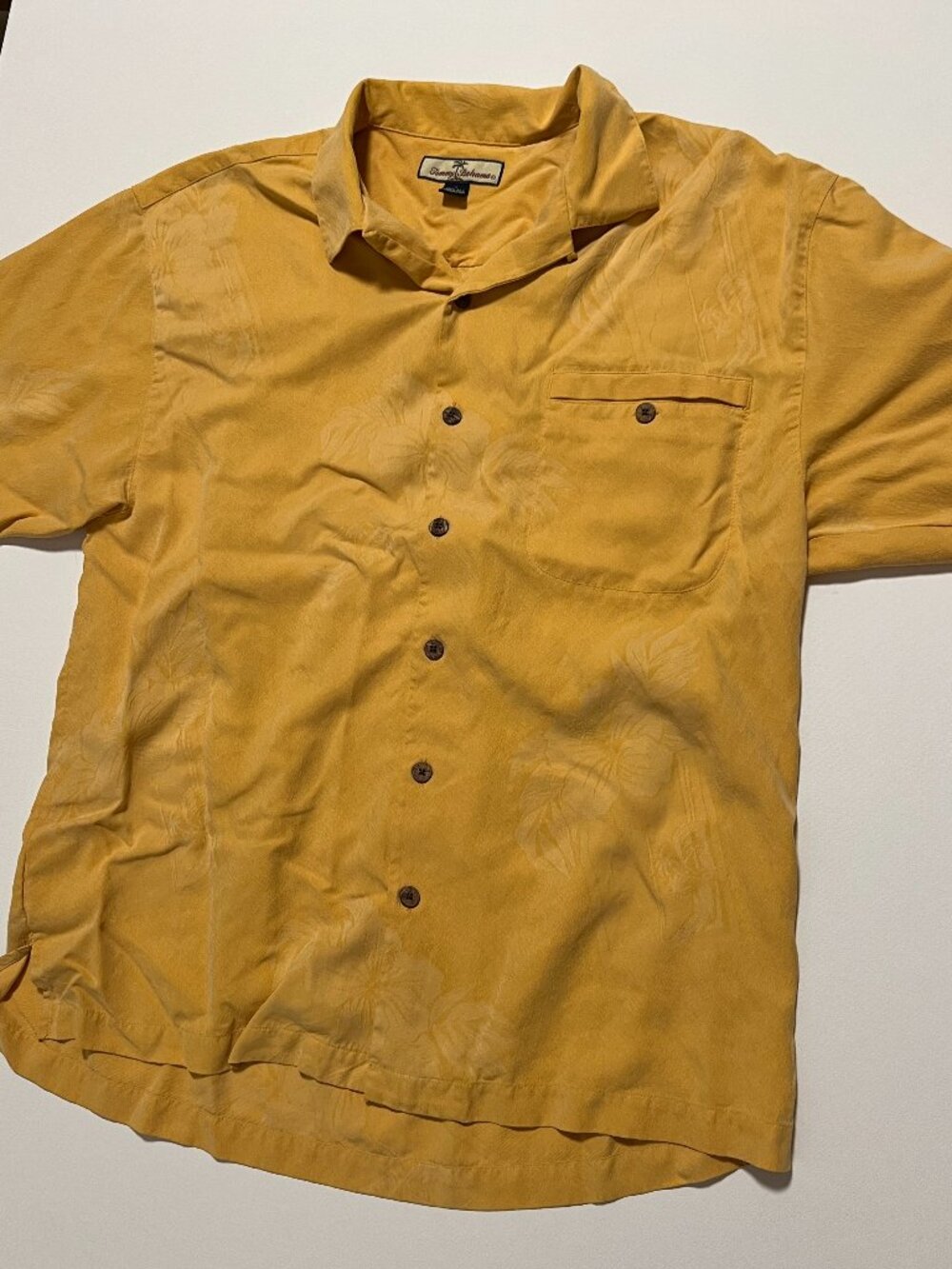Tommy Bahama Shirt 100% Silk Short Sleeve Button Yellow Gold Men's size Large